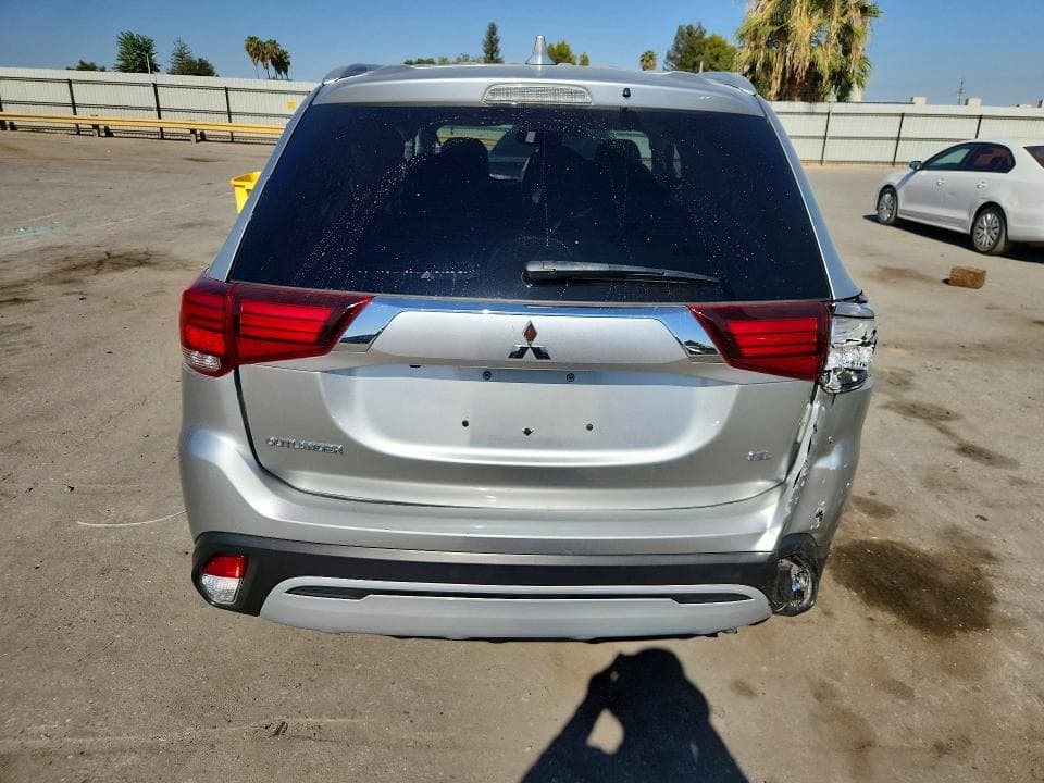 2020 MITSUBISHI OUTLANDER SE 6