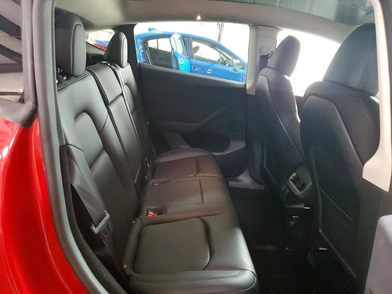 2023 TESLA MODEL Y 10