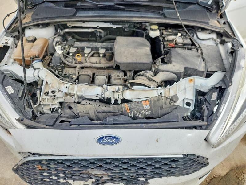 2017 FORD FOCUS SE 11