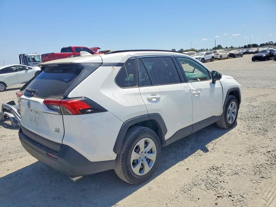 2019 TOYOTA RAV4 LE 3
