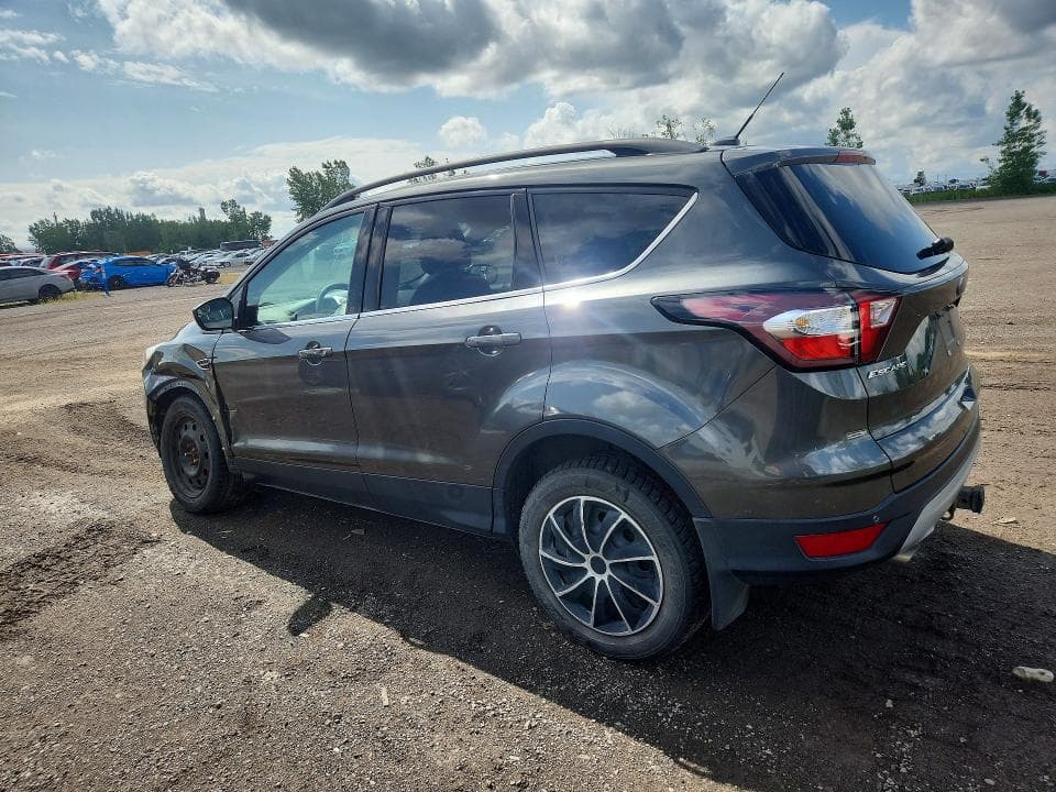 2017 FORD ESCAPE SE 2