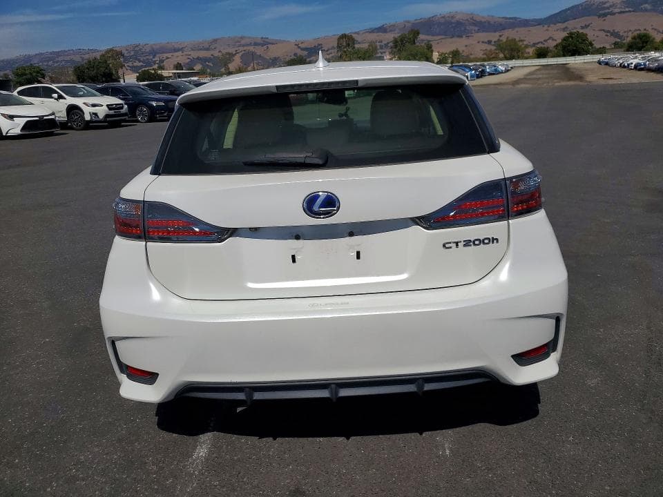 2017 LEXUS CT 200 6