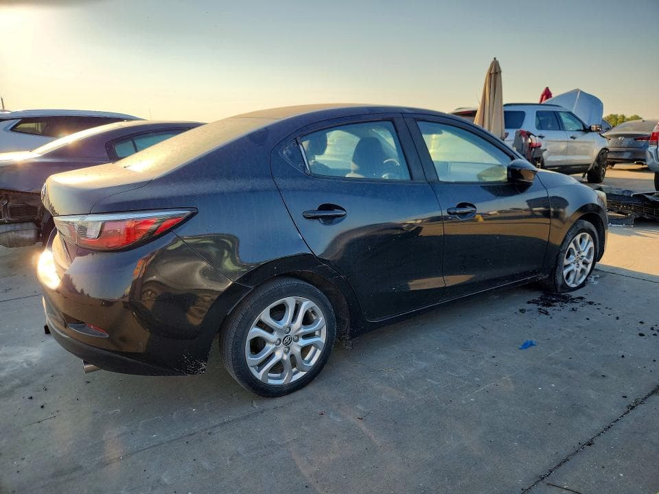 2017 TOYOTA YARIS IA BASE 3