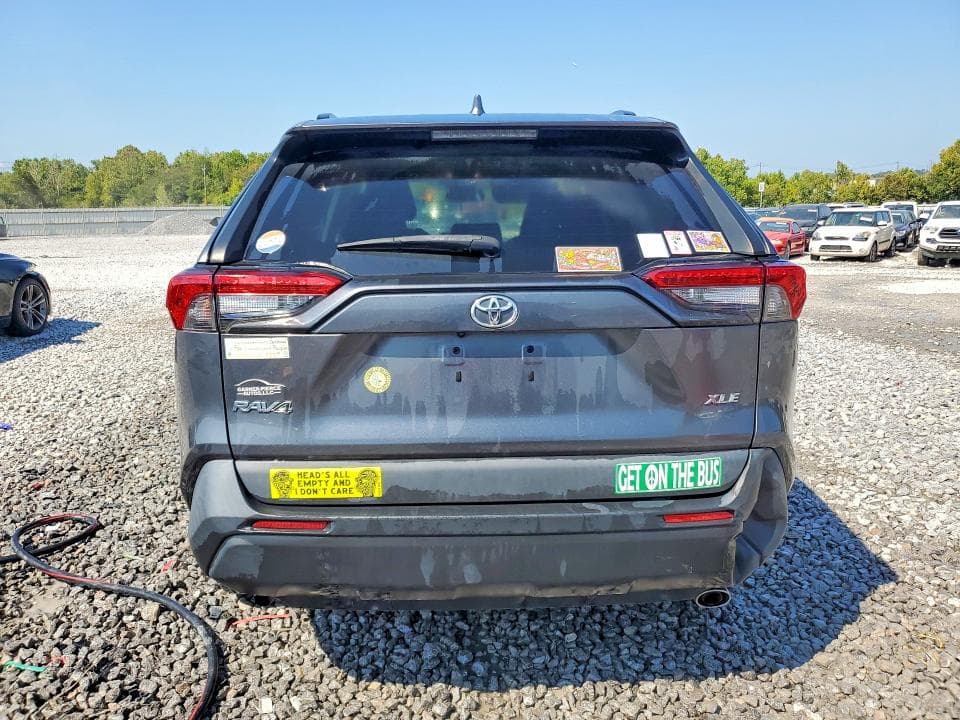2021 TOYOTA RAV4 XLE 6