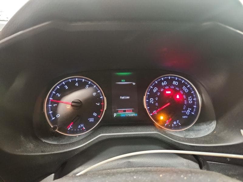 2020 TOYOTA RAV4 LE 9