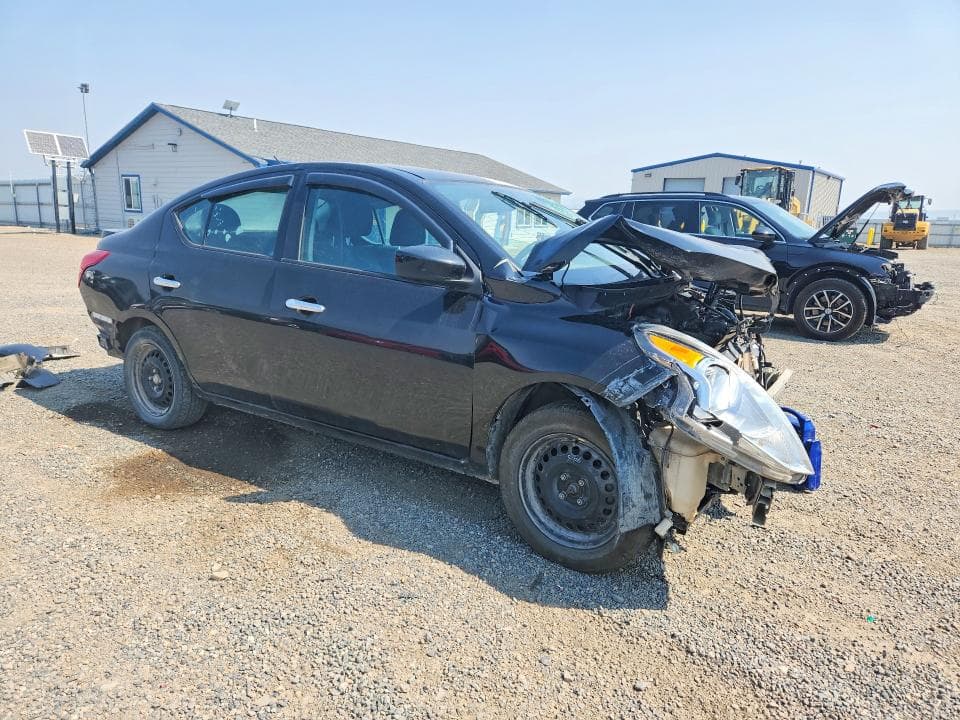 2019 NISSAN VERSA SV 4