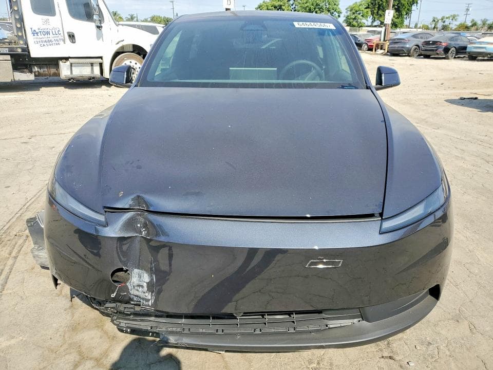 2026 TESLA MODEL Y 5