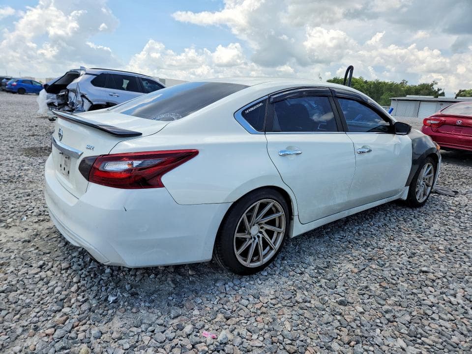 2017 NISSAN ALTIMA 2.5 SR 3
