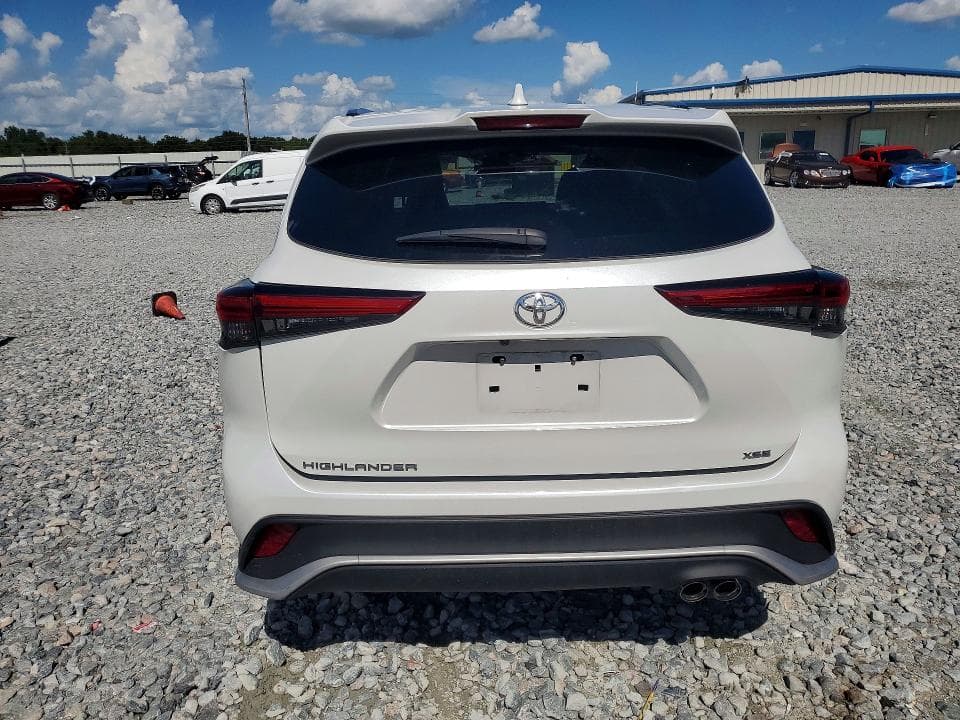 2022 TOYOTA HIGHLANDER XSE 6