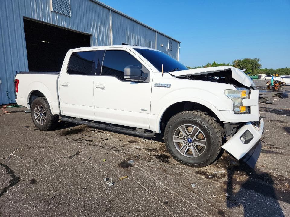 2017 FORD F150 SUPERCREW 4