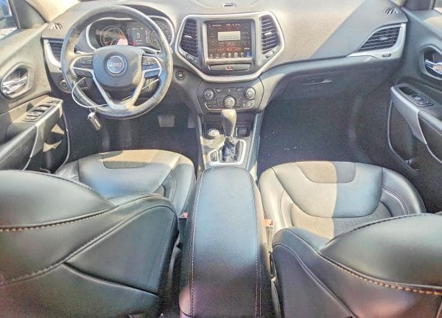 2018 JEEP CHEROKEE LATITUDE PLUS 8