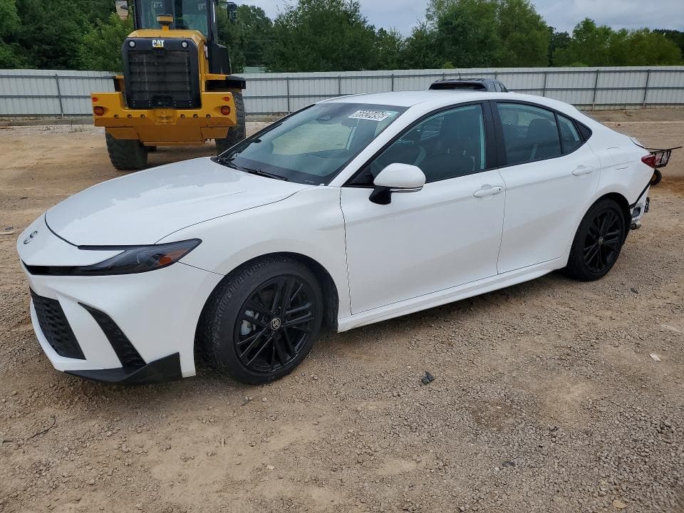 2026 TOYOTA CAMRY SE - 1