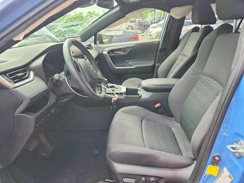 2022 TOYOTA RAV4 SE 7