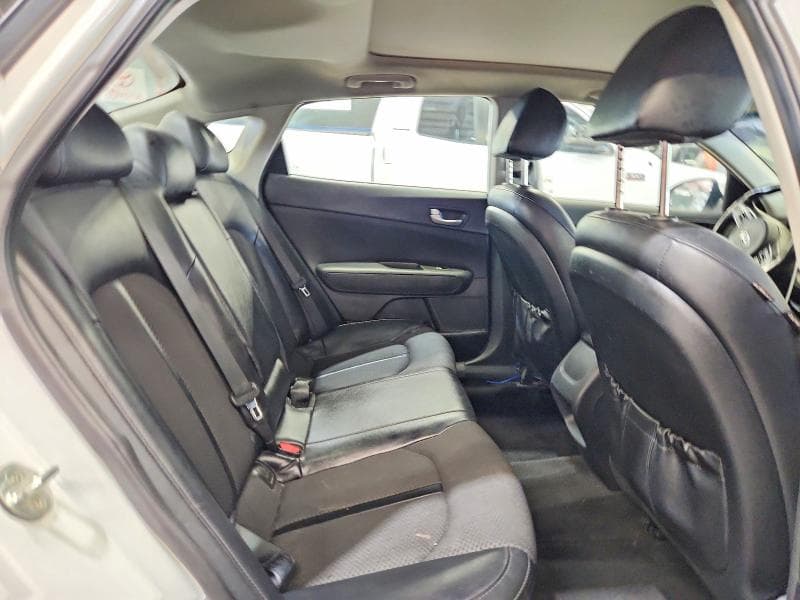 2018 KIA OPTIMA S 10