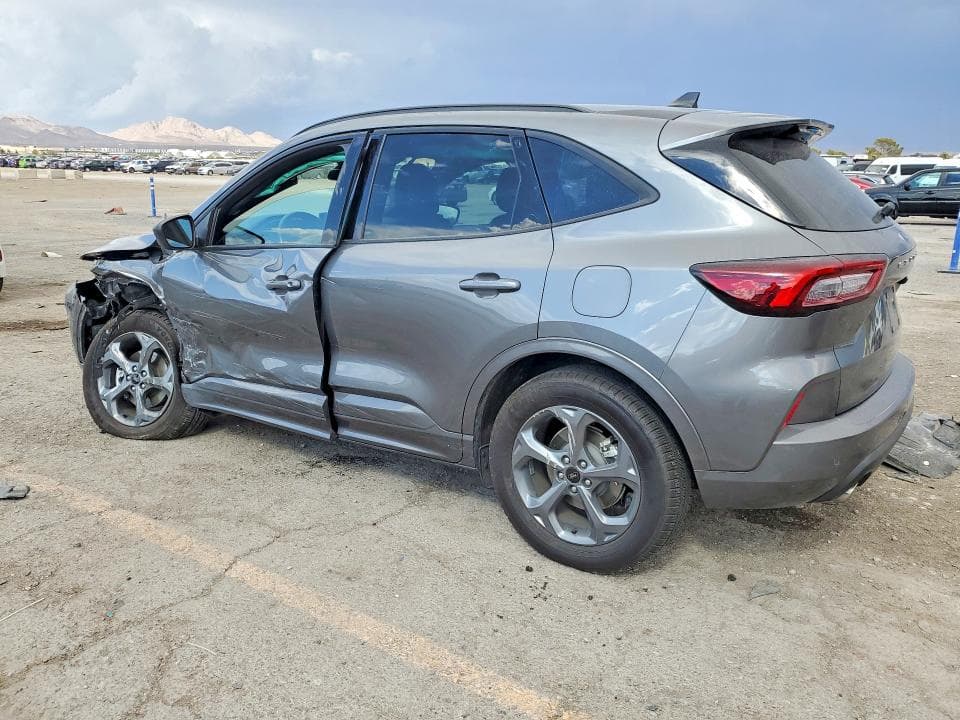 2024 FORD ESCAPE ST LINE 2