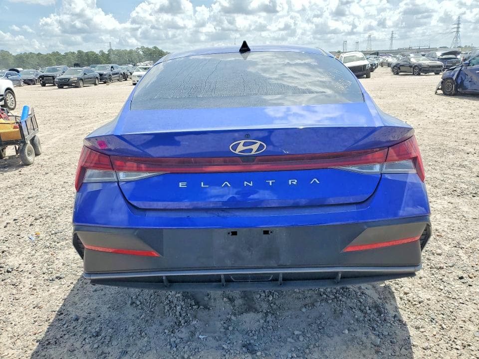 2024 HYUNDAI ELANTRA SEL 6
