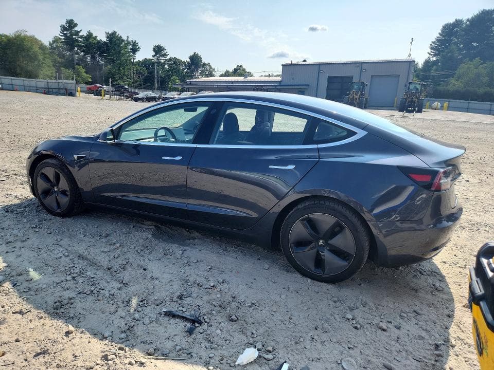 2018 TESLA MODEL 3 2