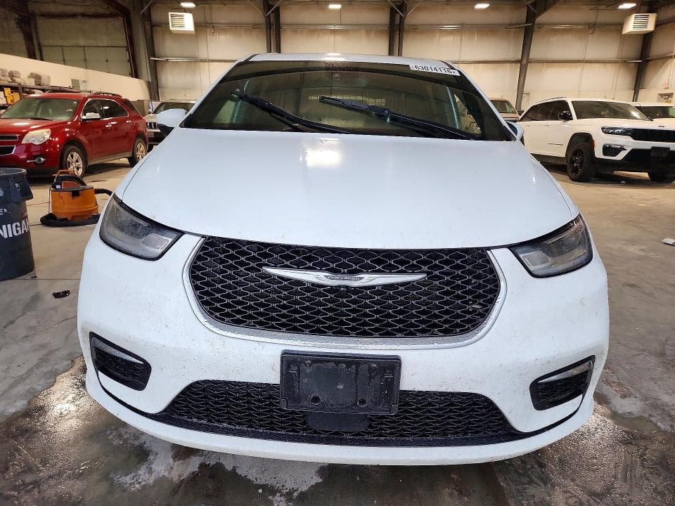 2023 CHRYSLER PACIFICA TOURING 5