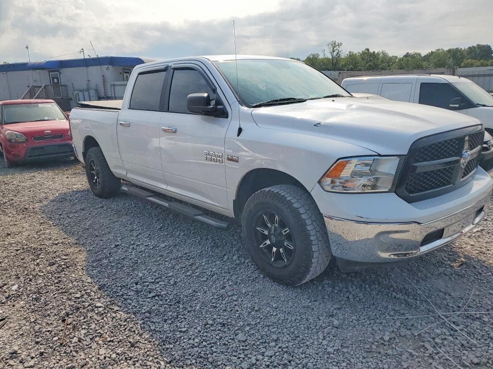 2017 RAM 1500 SLT 4