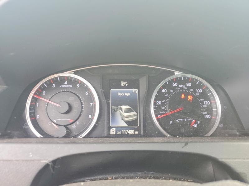 2017 TOYOTA CAMRY SE 9