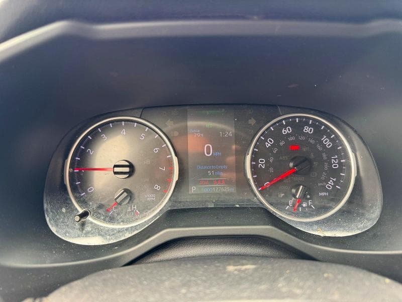 2019 TOYOTA RAV4 LE 8