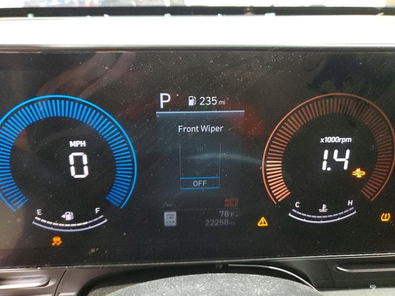 2024 HYUNDAI KONA SEL 9