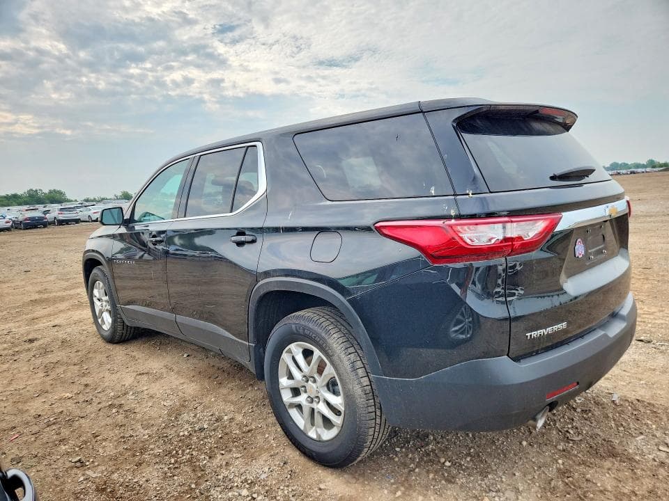 2018 CHEVROLET TRAVERSE LS 2