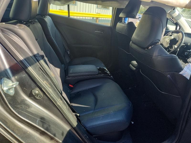2018 TOYOTA PRIUS PRIME PREMIUM 10