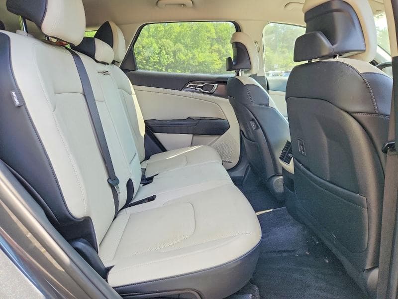 2025 KIA SPORTAGE EX 11