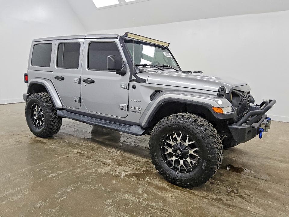 2018 JEEP WRANGLER UNLIMITED SAHARA 4