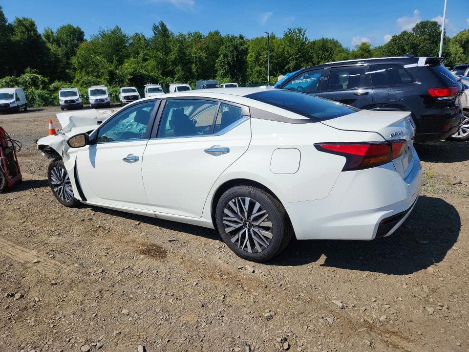 2025 NISSAN ALTIMA SV 2