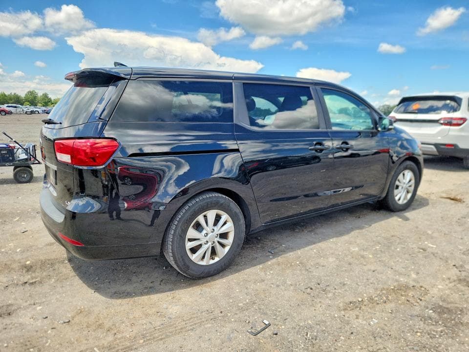 2017 KIA SEDONA LX 3