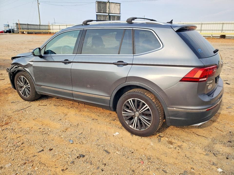 2018 VOLKSWAGEN TIGUAN SE 2
