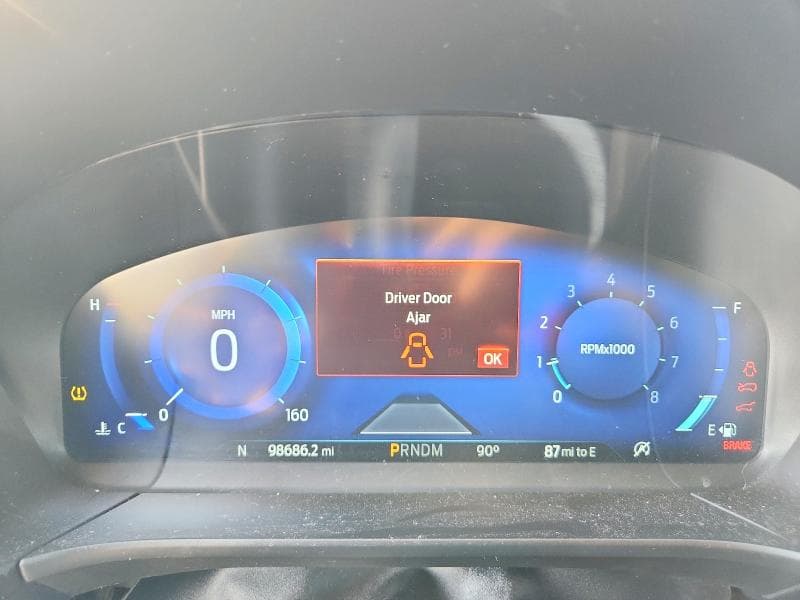 2020 FORD ESCAPE TITANIUM 9