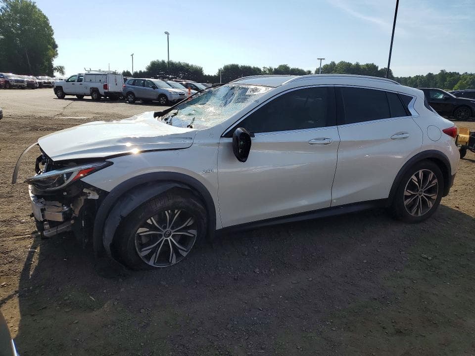 2019 INFINITI QX30 ESSENTIAL - 1