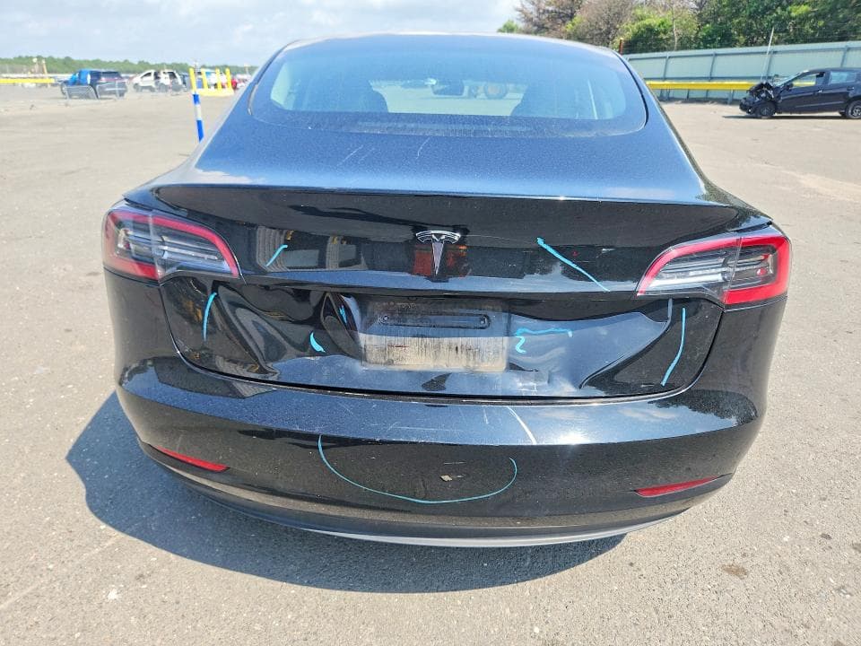 2023 TESLA MODEL 3 6