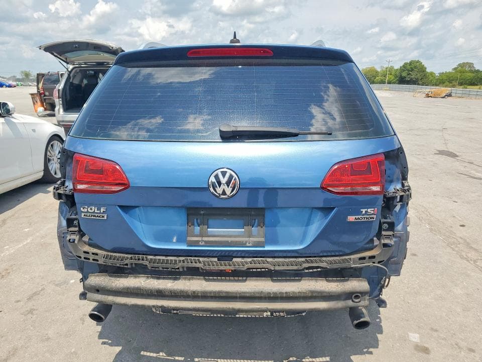 2017 VOLKSWAGEN GOLF ALLTRACK S 6