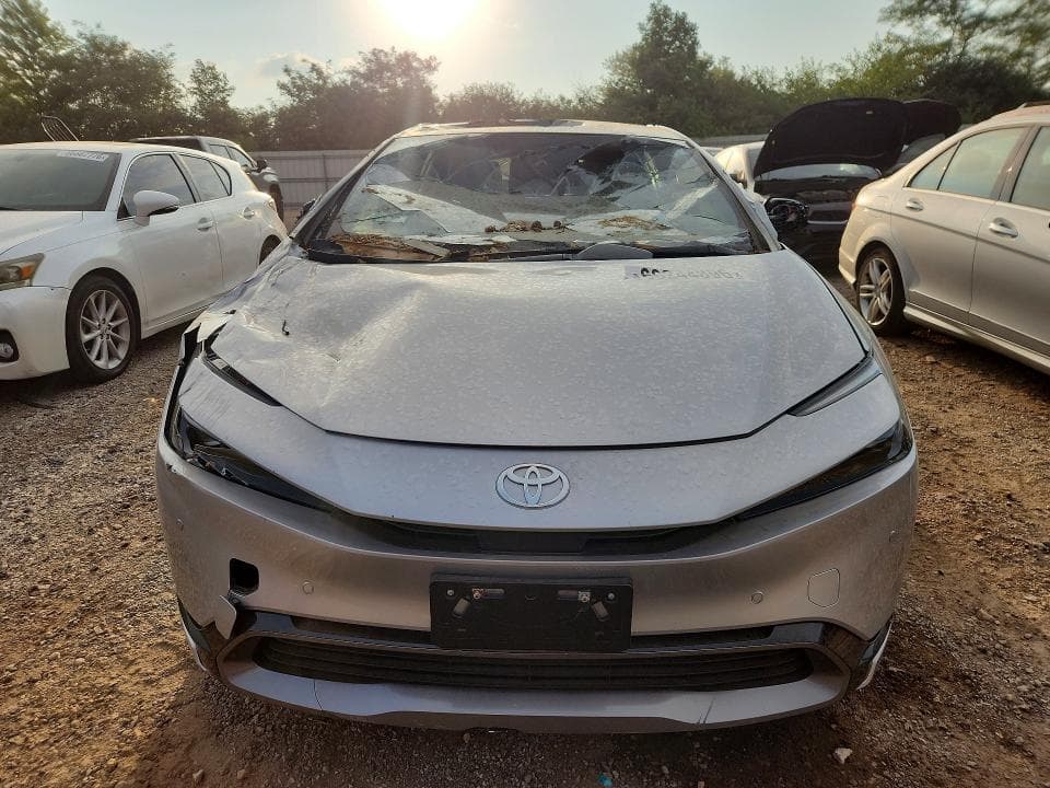 2024 TOYOTA PRIUS XLE 5