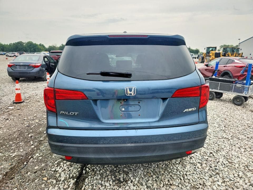 2017 HONDA PILOT EX 6