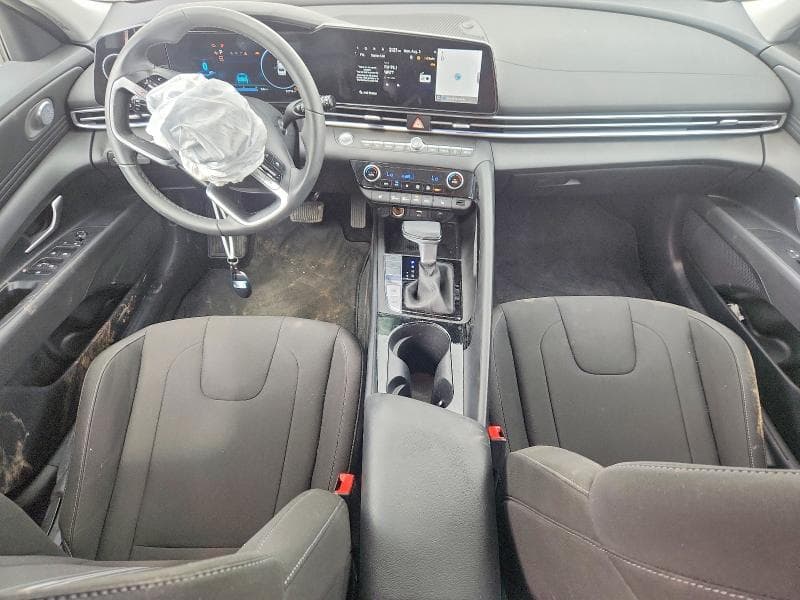 2025 HYUNDAI ELANTRA SEL 8