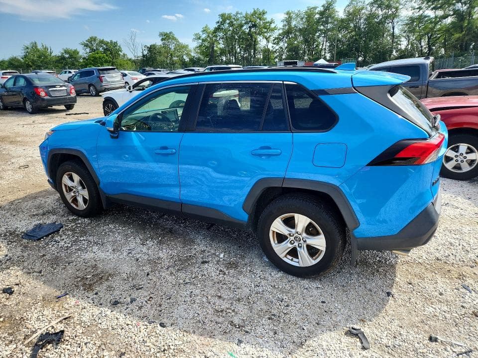 2019 TOYOTA RAV4 XLE 2
