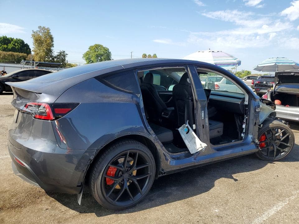 2023 TESLA MODEL Y 3