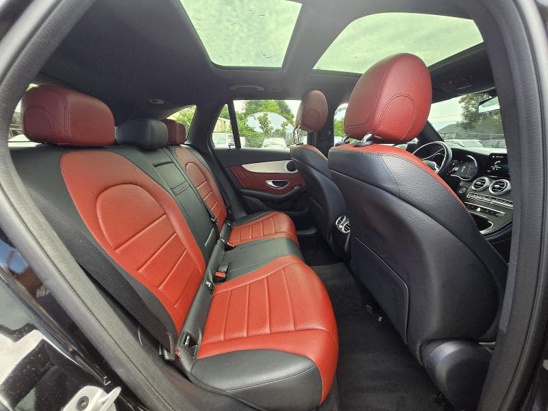 2022 MERCEDES-BENZ GLC 300 4MATIC 6