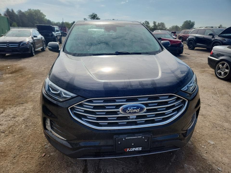 2022 FORD EDGE TITANIUM 5