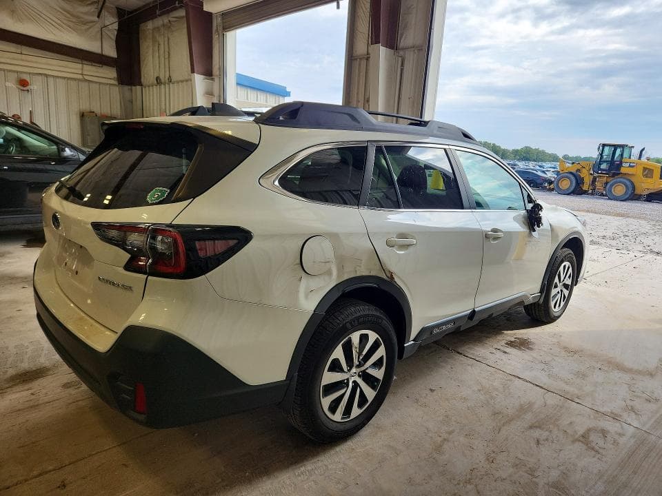 2022 SUBARU OUTBACK PREMIUM 3