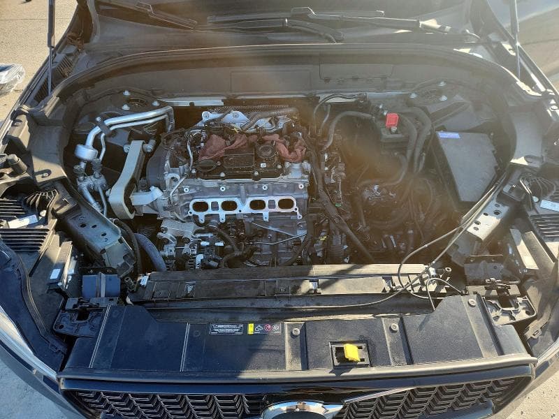 2025 VOLVO XC60 PLUS 11