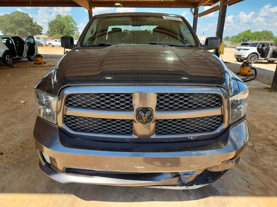 2018 RAM 1500 ST 5