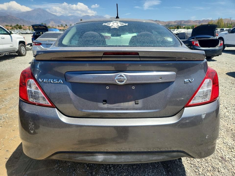 2018 NISSAN VERSA SV 6
