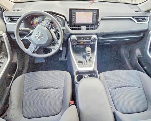 2021 TOYOTA RAV4 LE 8