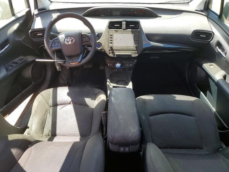 2021 TOYOTA PRIUS LE 8
